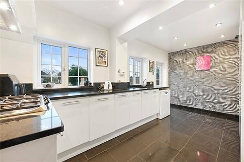 30 Croft Road, London, SW16 3NF