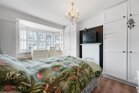 30 Croft Road, London, SW16 3NF