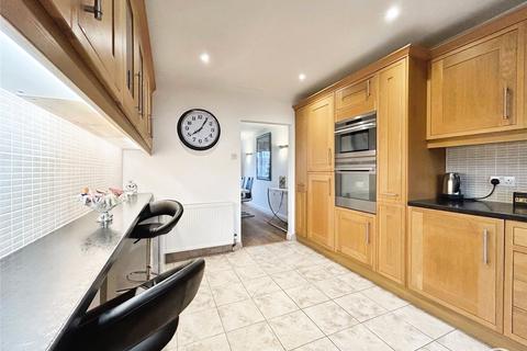 5 bedroom link detached house for sale, Kevins Drive, Yateley, Hampshire