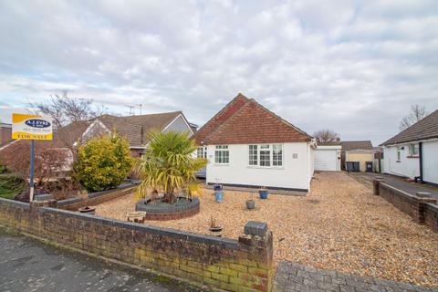 2 bedroom bungalow for sale, Haslar Crescent, Waterlooville, PO7 6DD