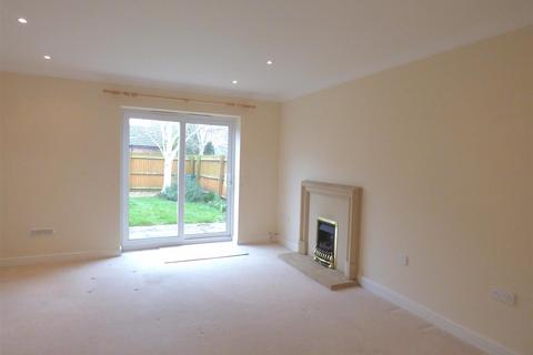 2 bedroom end of terrace house to rent, Railway Crescent, Shipston-on-Stour