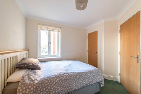 2 bedroom flat for sale, Lennox Road, Gravesend, Kent, DA11