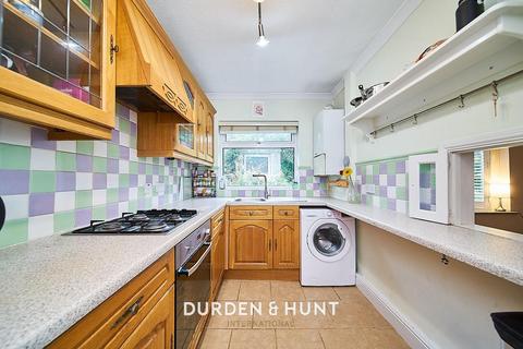 48 Barncroft Close, Loughton, IG10 3EU
