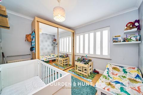 48 Barncroft Close, Loughton, IG10 3EU