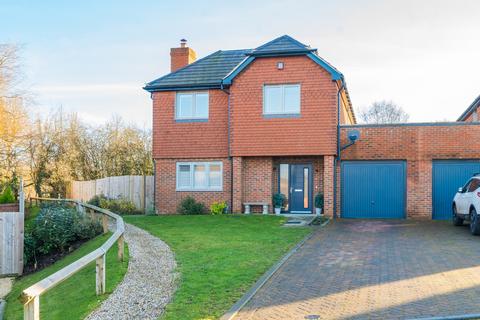 4 bedroom link detached house for sale, Chilloway Close, Crondall, Farnham, GU10