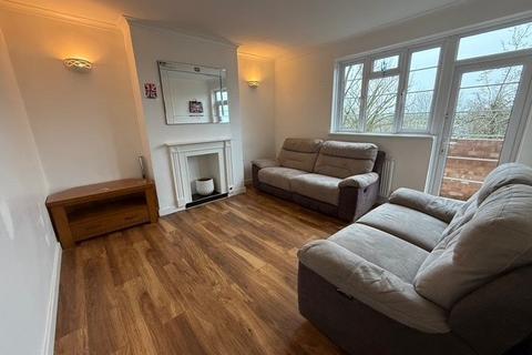 2 bedroom flat to rent, Duncan Court, Winchmore Hill