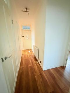 2 bedroom flat to rent, Duncan Court, Winchmore Hill