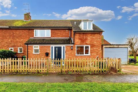 3 bedroom semi-detached house for sale, Abbots Road, Pershore WR10