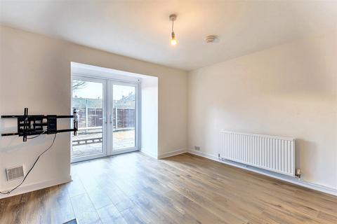 5 Abbots Road, Pershore, WR10 1LL
