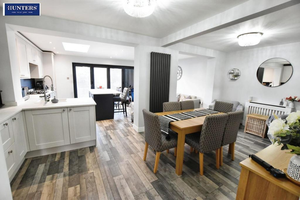 Kitchen diner