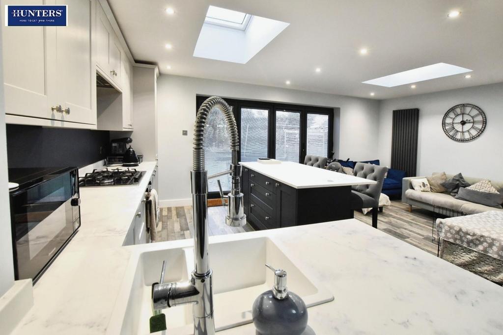 Kitchen diner