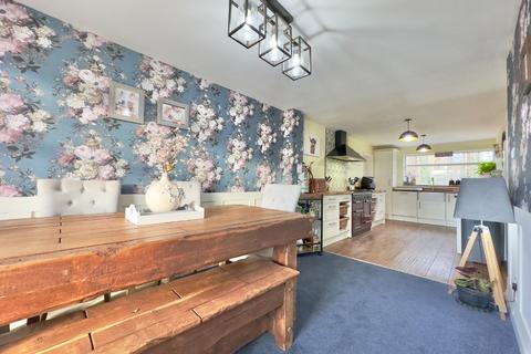16 Bark Meadows, Dodworth, Barnsley, S75 3JB