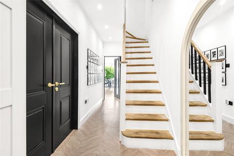 32 Bohun Grove, Barnet, EN4 8UA