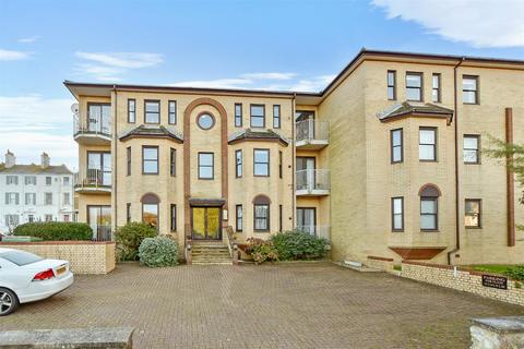 2 bedroom ground floor flat for sale, South Road, Hythe, Kent