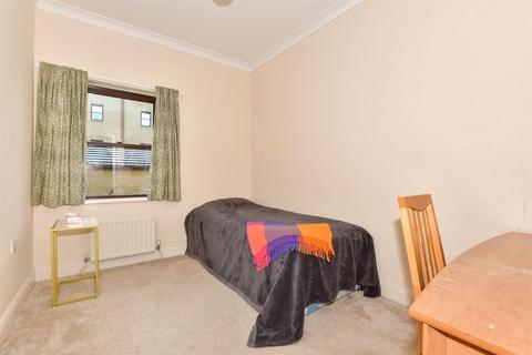 2 bedroom ground floor flat for sale, South Road, Hythe, Kent