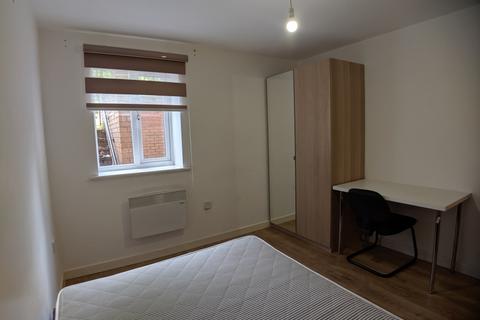 2 bedroom flat to rent, Mitford Road, Manchester M14