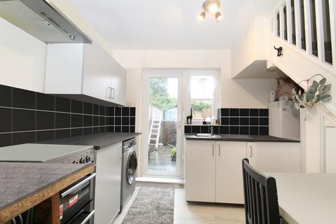 1 bedroom terraced house to rent, Ratcliffe Close, Uxbridge, Greater London