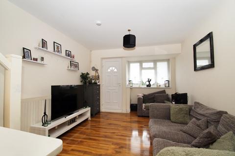 1 bedroom terraced house to rent, Ratcliffe Close, Uxbridge, Greater London