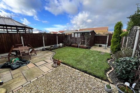 2 bedroom semi-detached house for sale, Oakwell Drive, Askern, Doncaster