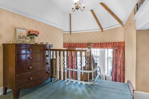 14 Driffold, Sutton Coldfield, B73 6HE