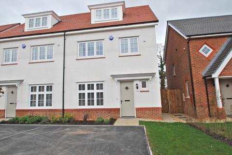 3 bedroom semi-detached house to rent, Richards Street, Woodford Village Garden, Woodford