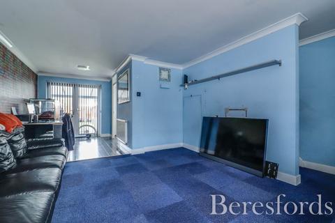 3 bedroom semi-detached house for sale, Boscawen Gardens, Braintree, CM7