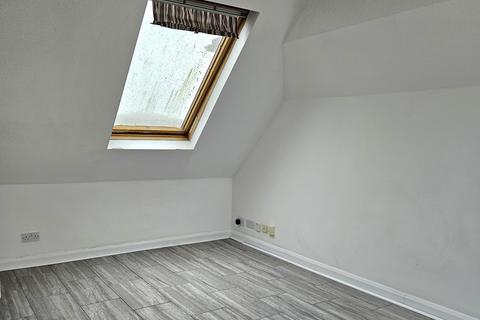 1356c Greenford Road, Greenford, UB6 0HL