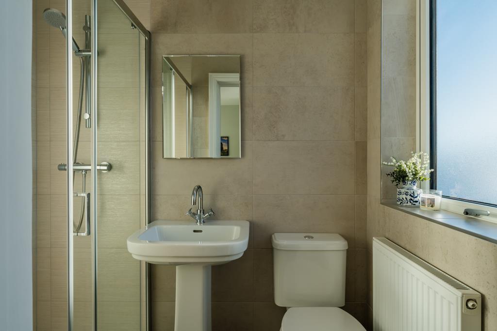 Bedroom 2 En-Suite