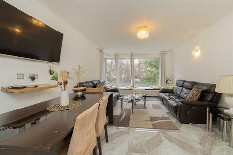 3 bedroom flat to rent, Southwick Street, London W2
