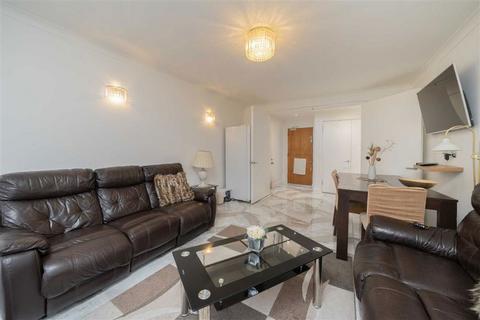 3 bedroom flat to rent, Southwick Street, London W2