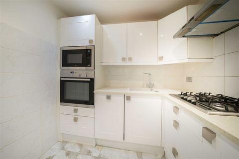 3 bedroom flat to rent, Southwick Street, London W2