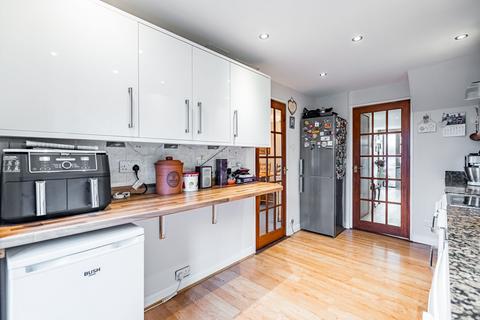 10 Coxburn Brae, Bridge Of Allan, Stirling, FK9 4PS