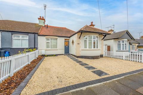 3 bedroom semi-detached bungalow for sale, DARLINGHURST GROVE, Leigh-On-Sea