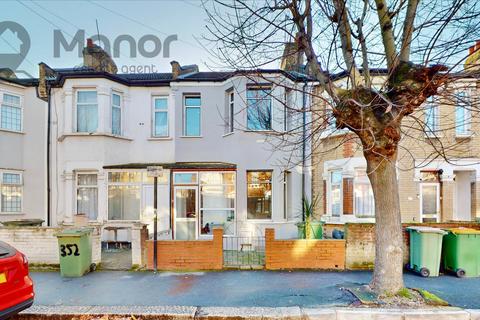 3 bedroom terraced house for sale, Strone Road, Manor Park, E12 6TN