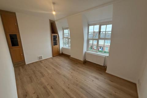 3 bedroom terraced house to rent, Risley Avenue, Tottenham, N17