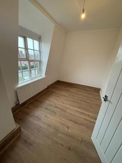 3 bedroom terraced house to rent, Risley Avenue, Tottenham, N17