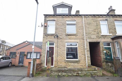 5 bedroom end of terrace house to rent, Park Street, Wakefield WF4