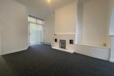 3 bedroom terraced house to rent, Alton Street, Crewe CW2