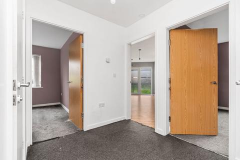 2 bedroom apartment for sale, Chatteris Court, St. Helens, WA10