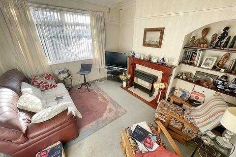 2 bedroom flat for sale, Kentmere Avenue, Newcastle Upon Tyne NE6