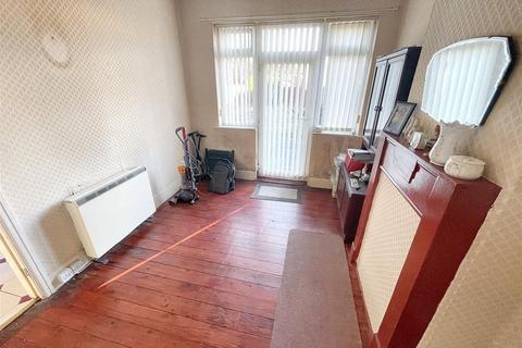 2 bedroom flat for sale, Kentmere Avenue, Newcastle Upon Tyne NE6