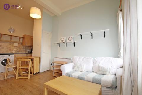 1 bedroom apartment to rent, Upper Gray Street, Newington, Edinburgh, EH9