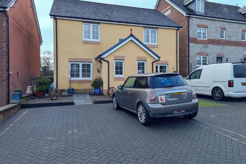 2 bedroom semi-detached house for sale, Parc Yr Hendre, Tycroes, SA18 3GA