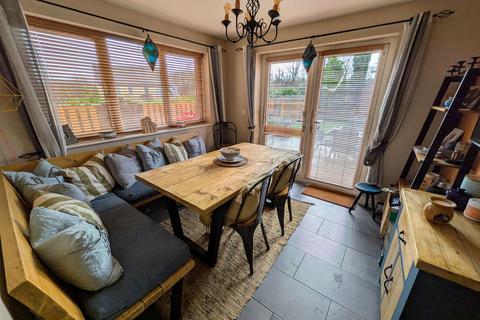 2 bedroom semi-detached house for sale, Parc Yr Hendre, Tycroes, SA18 3GA