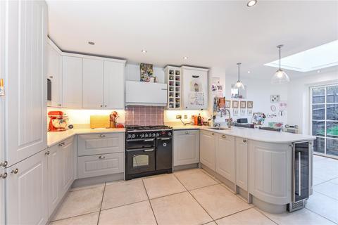 3 bedroom end of terrace house for sale, Woodlands Lane, Chichester, West Sussex, PO19