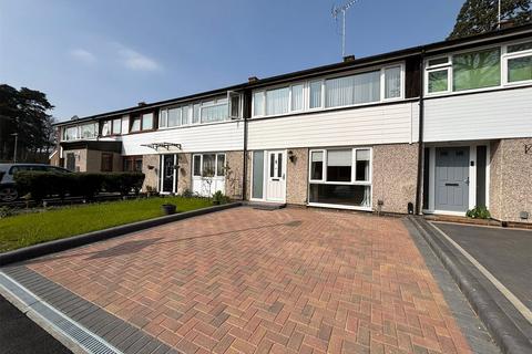 3 bedroom terraced house for sale, Priory Walk, Bracknell, Berkshire, RG12