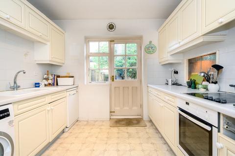 4 bedroom end of terrace house for sale, Burcote, Weybridge, KT13