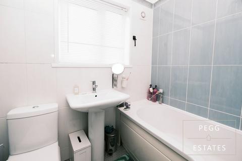3 Denys Road, Torquay, TQ1 1JL
