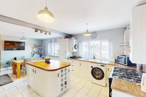 2 bedroom detached house for sale, Southover, Westhoughton, BL5