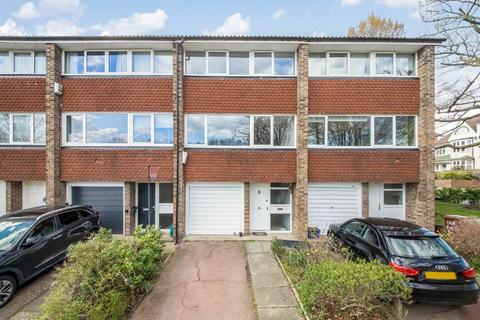 4 bedroom house to rent, Half Moon Lane, London SE24